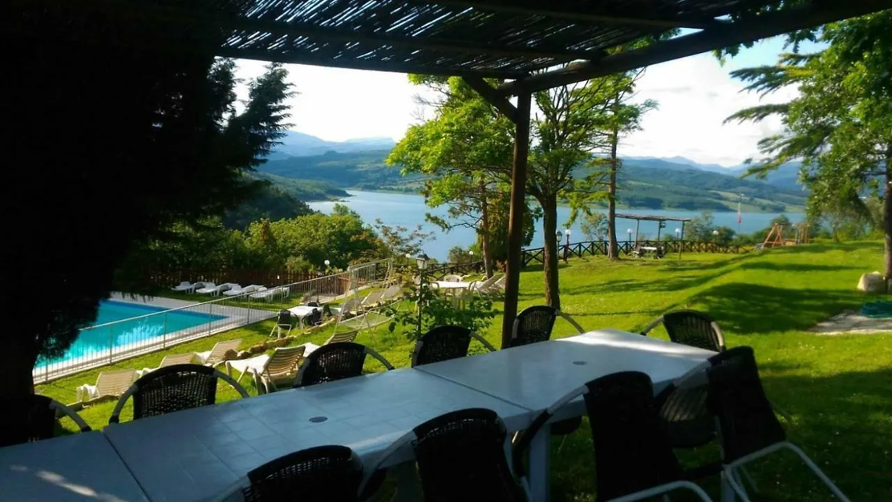 Agriturismo Calcinaia sul lago Villa Sansepolcro Alloggio per agriturismo